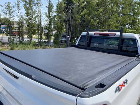 Used 2023 Chevrolet Silverado 1500 Custom AWD/4WD image 14