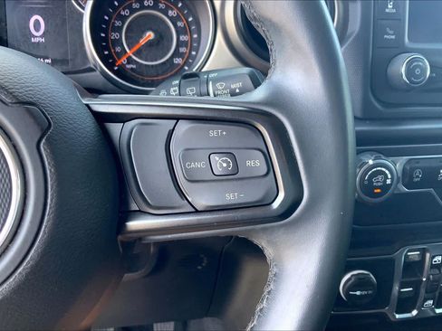 Used 2019 Jeep Wrangler Unlimited Sport S AWD/4WD image 25