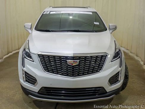Certified 2025 Cadillac XT5 Premium Luxury image 6