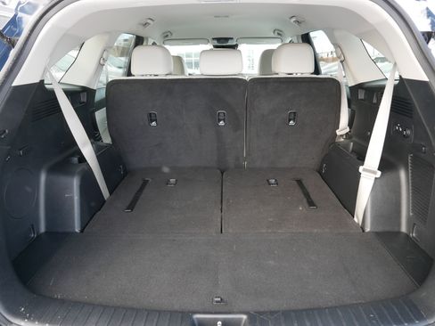 Certified 2025 Kia Sorento S image 18