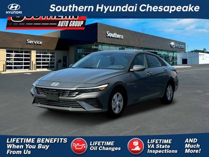 New 2025 Hyundai Elantra SE w/ Cargo Package