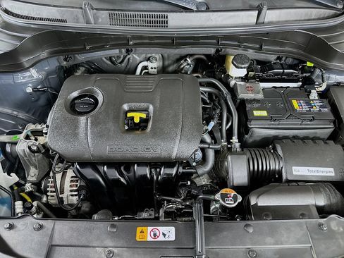 Used 2025 Kia Soul LX FWD image 33