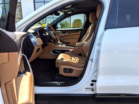 Used 2023 Jaguar F-PACE S image 12