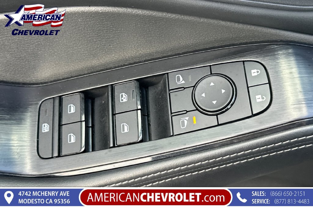 Used 2025 Nissan Rogue SV AWD/4WD image 12