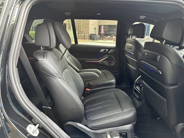 Used 2024 BMW ALPINA XB7 AWD/4WD image 36