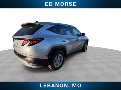Used 2025 Hyundai Tucson SE image 8