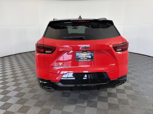 Certified 2024 Chevrolet Blazer RS w/ Driver Confidence II Package image 9