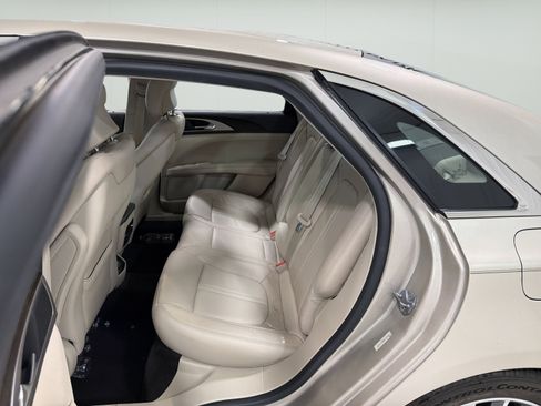 Used 2017 Lincoln MKZ Select w/ Select Plus Package FWD image 12