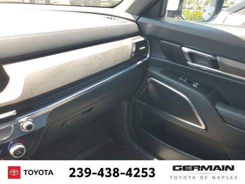 Used 2024 Kia Telluride SX Prestige X-Line AWD/4WD image 35