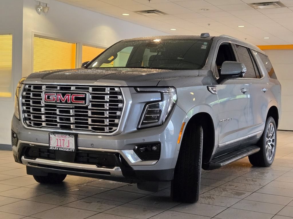 Used 2025 GMC Yukon Denali AWD/4WD image 4