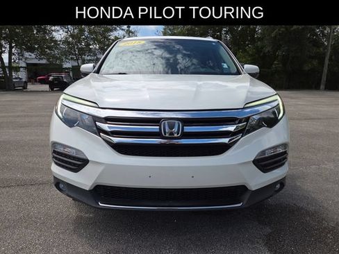 Used 2018 Honda Pilot Touring image 8