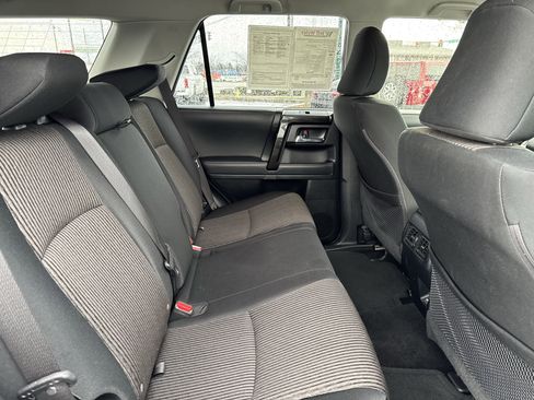 Used 2024 Toyota 4Runner TRD Off-Road image 34