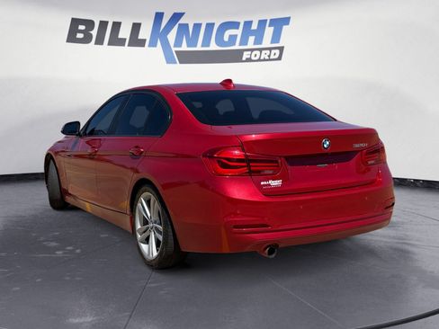 Used 2017 BMW 320i Sedan RWD image 3