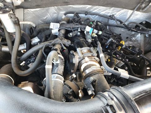 Used 2015 Ford F150 XLT w/ Equipment Group 302A Luxury AWD/4WD image 21