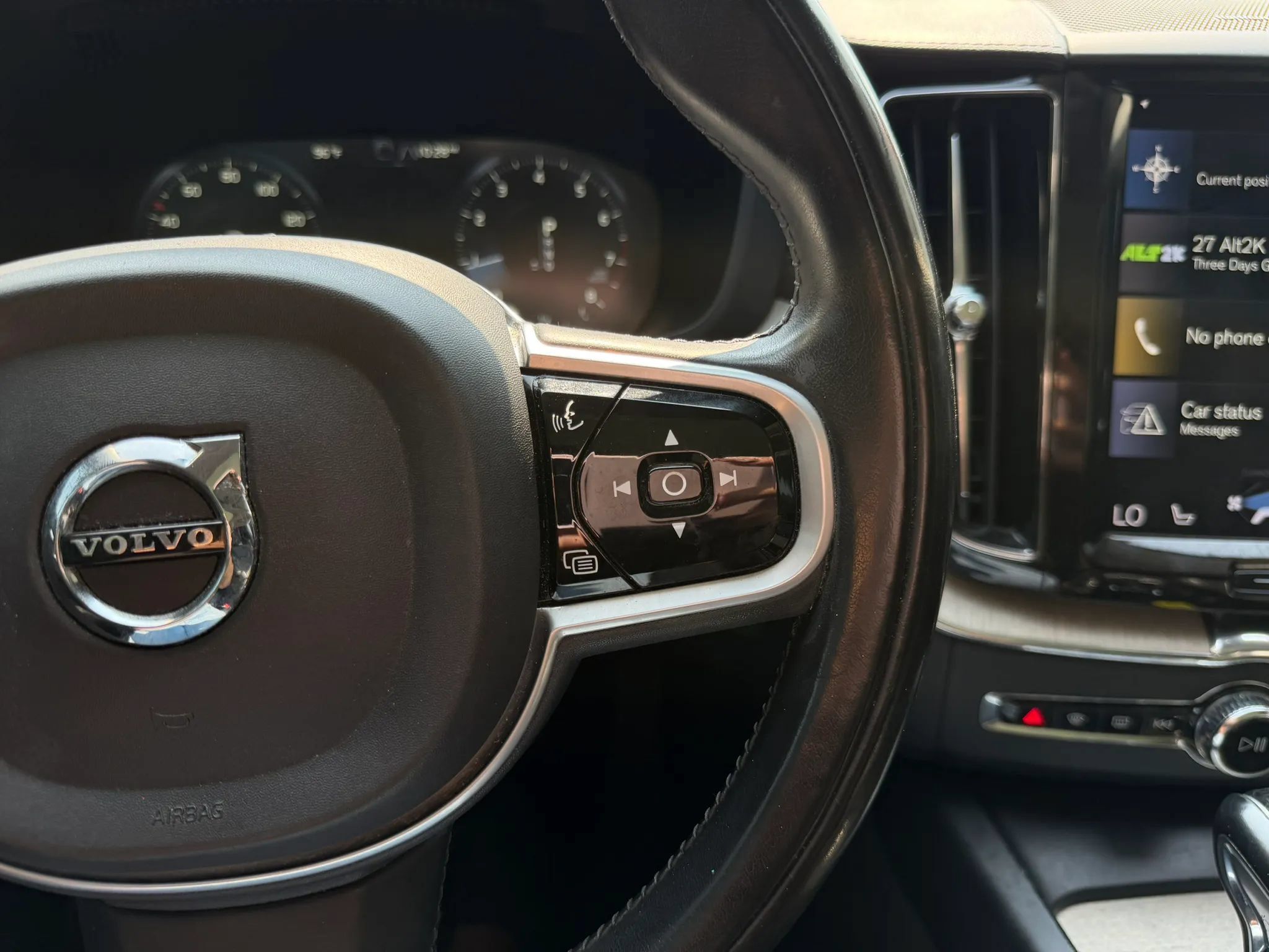 Used 2019 Volvo XC60 T5 Inscription w/ Protection Package Premier FWD image 23