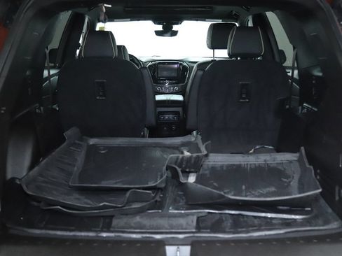 Used 2023 Chevrolet Traverse Premier w/ LPO, Floor Liner Package AWD/4WD image 31