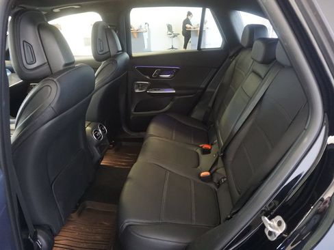 Used 2024 Mercedes-Benz GLC 300 4MATIC image 20