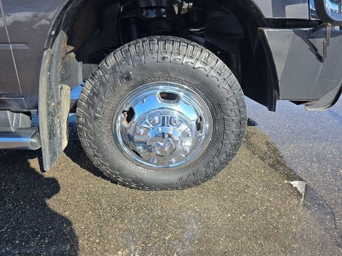 Used 2022 RAM 3500 Tradesman image 16