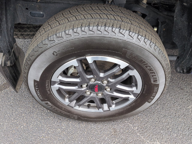 Certified 2024 Toyota Tacoma TRD Sport w/ TRD Sport Upgrade Package AWD/4WD image 9