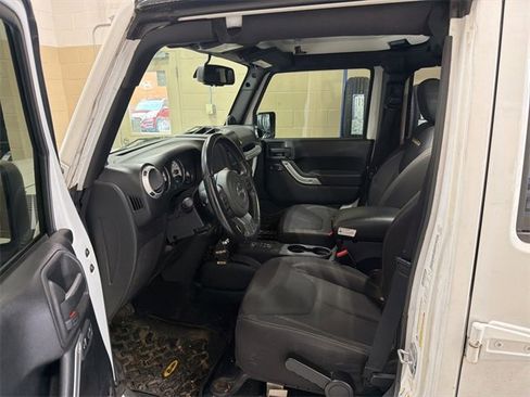 Used 2013 Jeep Wrangler Unlimited Sahara w/ Dual Top Group image 13