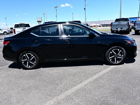 Used 2024 Nissan Sentra SV w/ Trunk Package FWD image 5
