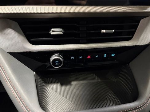 New 2026 Ford Explorer Active w/ Active Comfort Package image 18