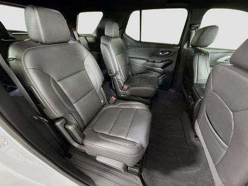 Used 2024 Chevrolet Traverse LT image 26