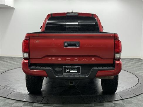 Certified 2019 Toyota Tacoma TRD Sport image 8