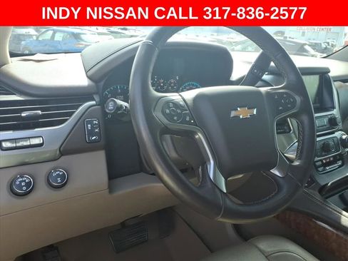 Used 2018 Chevrolet Suburban Premier image 16