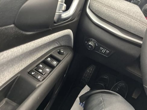 Certified 2024 Jeep Compass Latitude AWD/4WD image 27