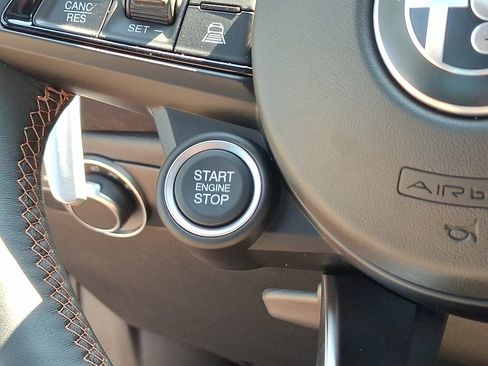 New 2025 Alfa Romeo Tonale image 22