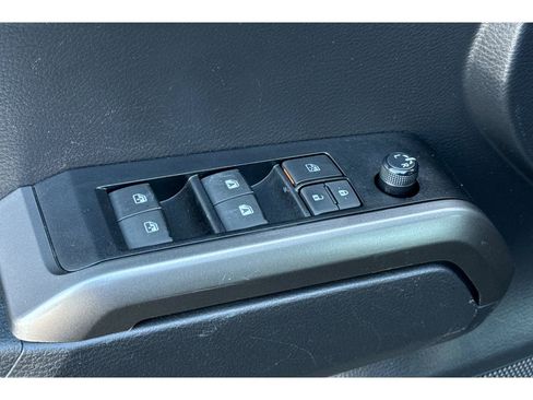 Certified 2023 Toyota Tacoma 4x4 Double Cab image 12