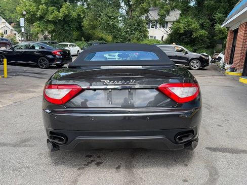Used 2012 Maserati GranTurismo Sport RWD image 4