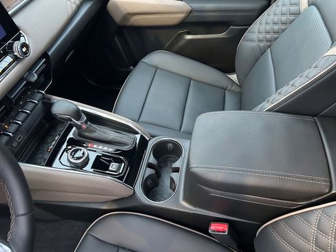 Used 2026 GMC Canyon Denali image 20