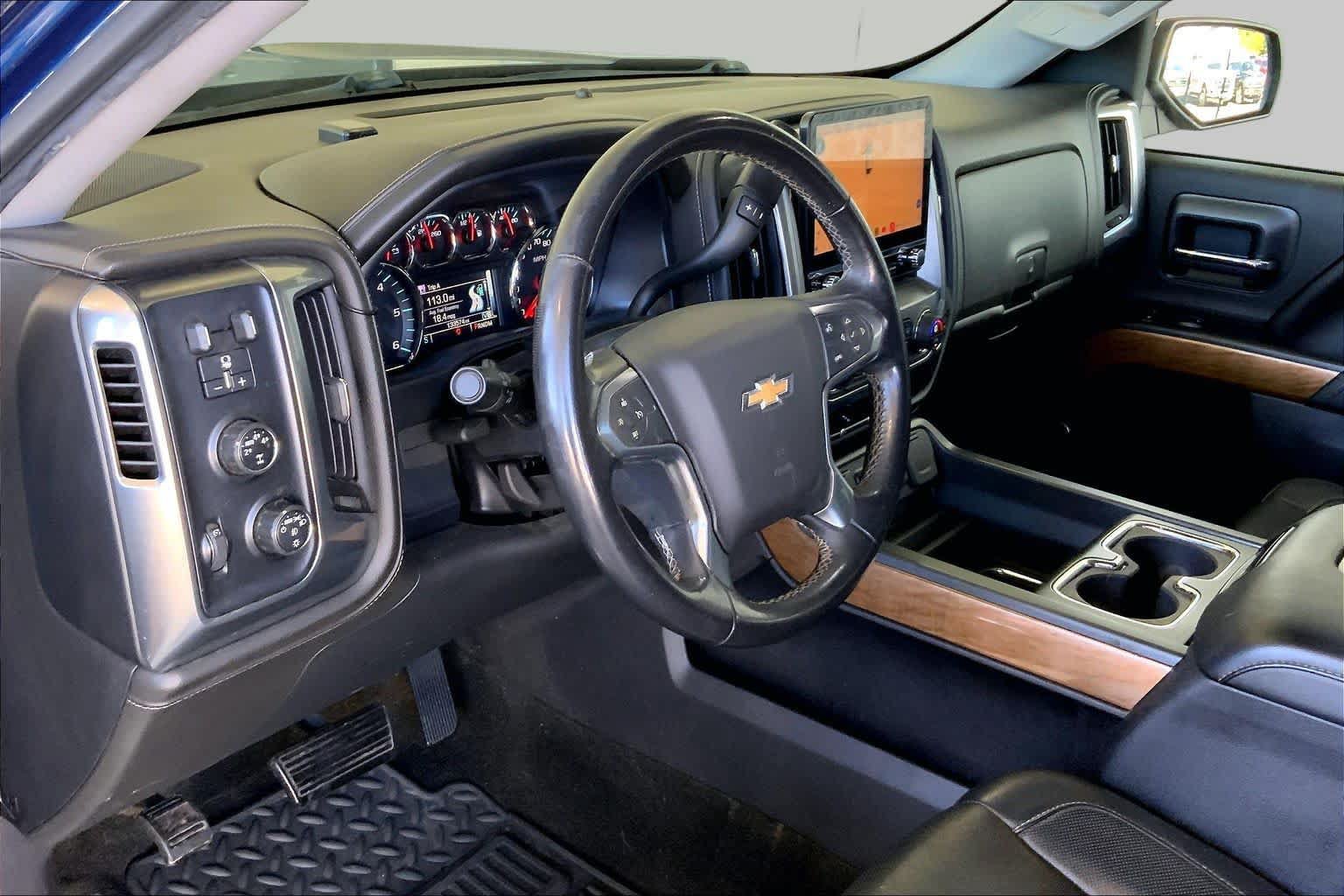 Used 2016 Chevrolet Silverado 1500 LTZ AWD/4WD image 18