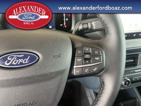 New 2025 Ford Maverick XLT w/ XLT Luxury Package image 24