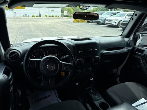 Used 2016 Jeep Wrangler Unlimited Sport w/ Connectivity Group image 10