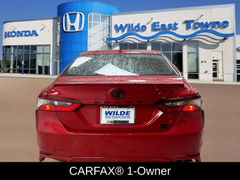 Used 2022 Toyota Camry SE image 8