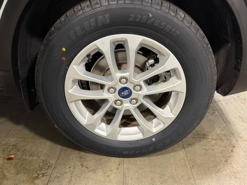 Certified 2021 Ford Escape SE w/ Convenience Package image 16