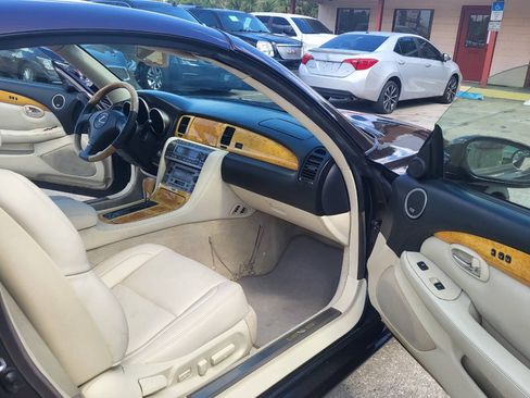 Used 2004 Lexus SC 430 Convertible RWD image 50