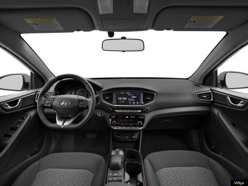 Used 2019 Hyundai Ioniq Electric image 4