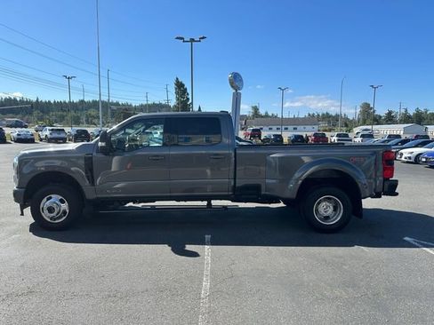 Used 2026 Ford F350 Platinum AWD/4WD image 5