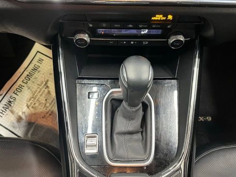 Used 2023 MAZDA CX-9 Touring image 15