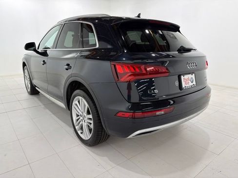 Used 2018 Audi Q5 2.0T Premium Plus w/ Premium Plus Package AWD/4WD image 3