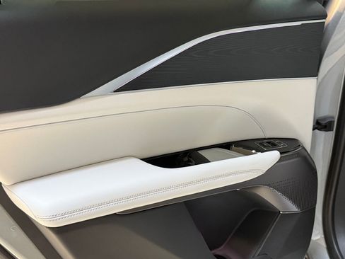 New 2026 Cadillac Lyriq Sport AWD/4WD image 39