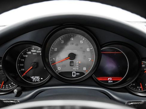 Used 2011 Porsche Panamera 4S image 17