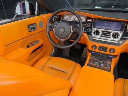 Used 2018 Rolls-Royce Dawn image 34