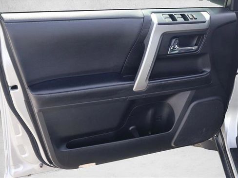 Certified 2024 Toyota 4Runner SR5 AWD/4WD image 10