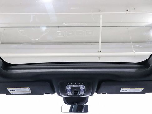 Used 2021 Mercedes-Benz GLE 350 4MATIC image 12