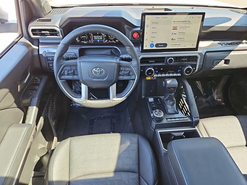 Used 2024 Toyota Tacoma TRD Off-Road w/ TRD Off Road Premium Package AWD/4WD image 11